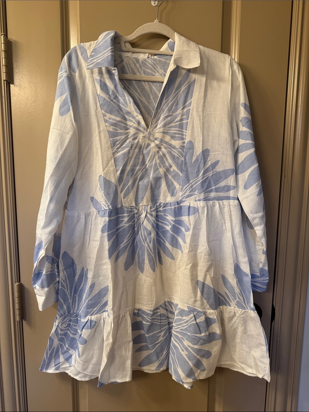 NWT Turks &Caicos Lightweight linen  White Dress with Blue Floral Print
